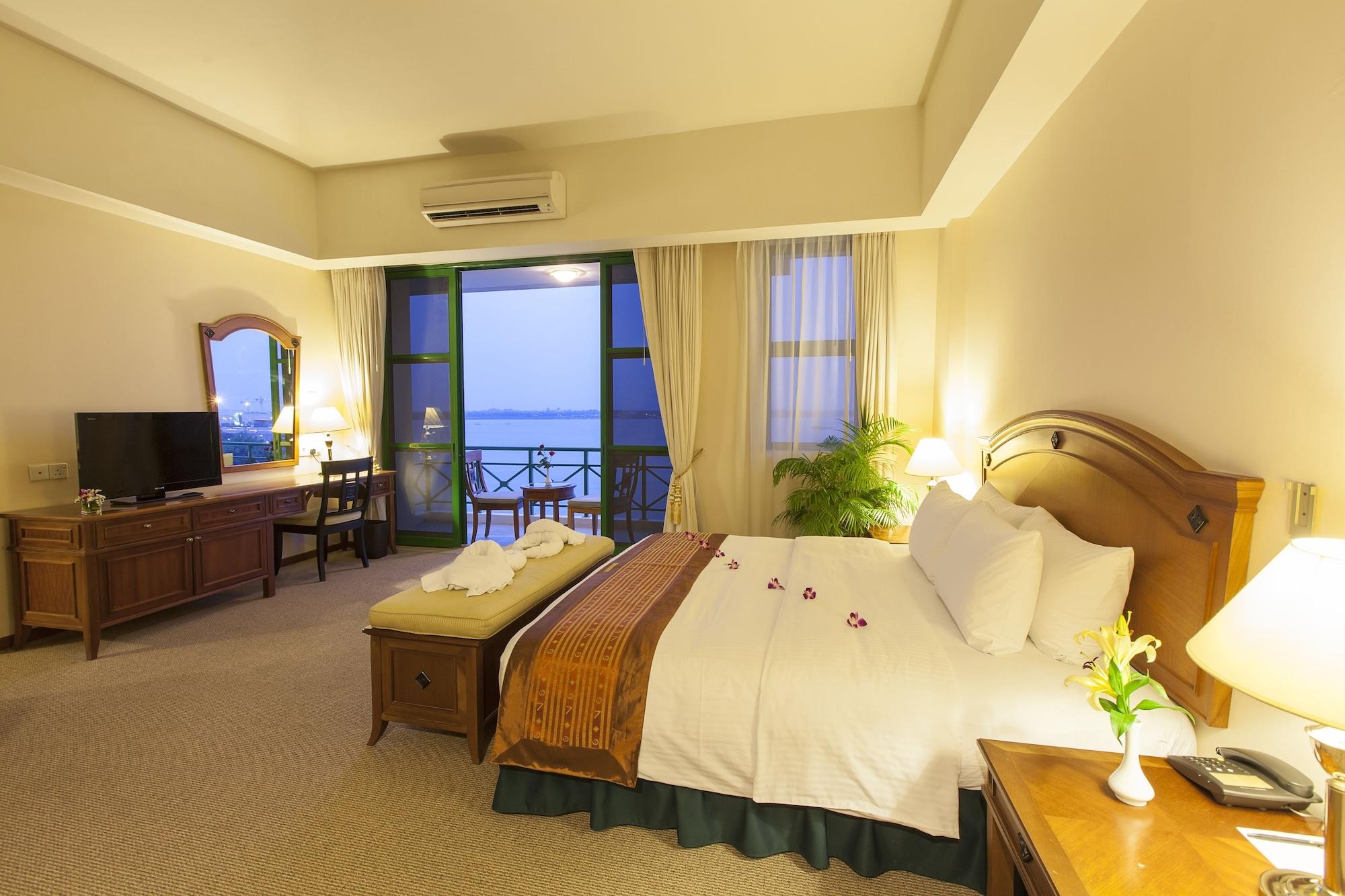 Himawari Hotel Apartments Phnom Penh Eksteriør bilde