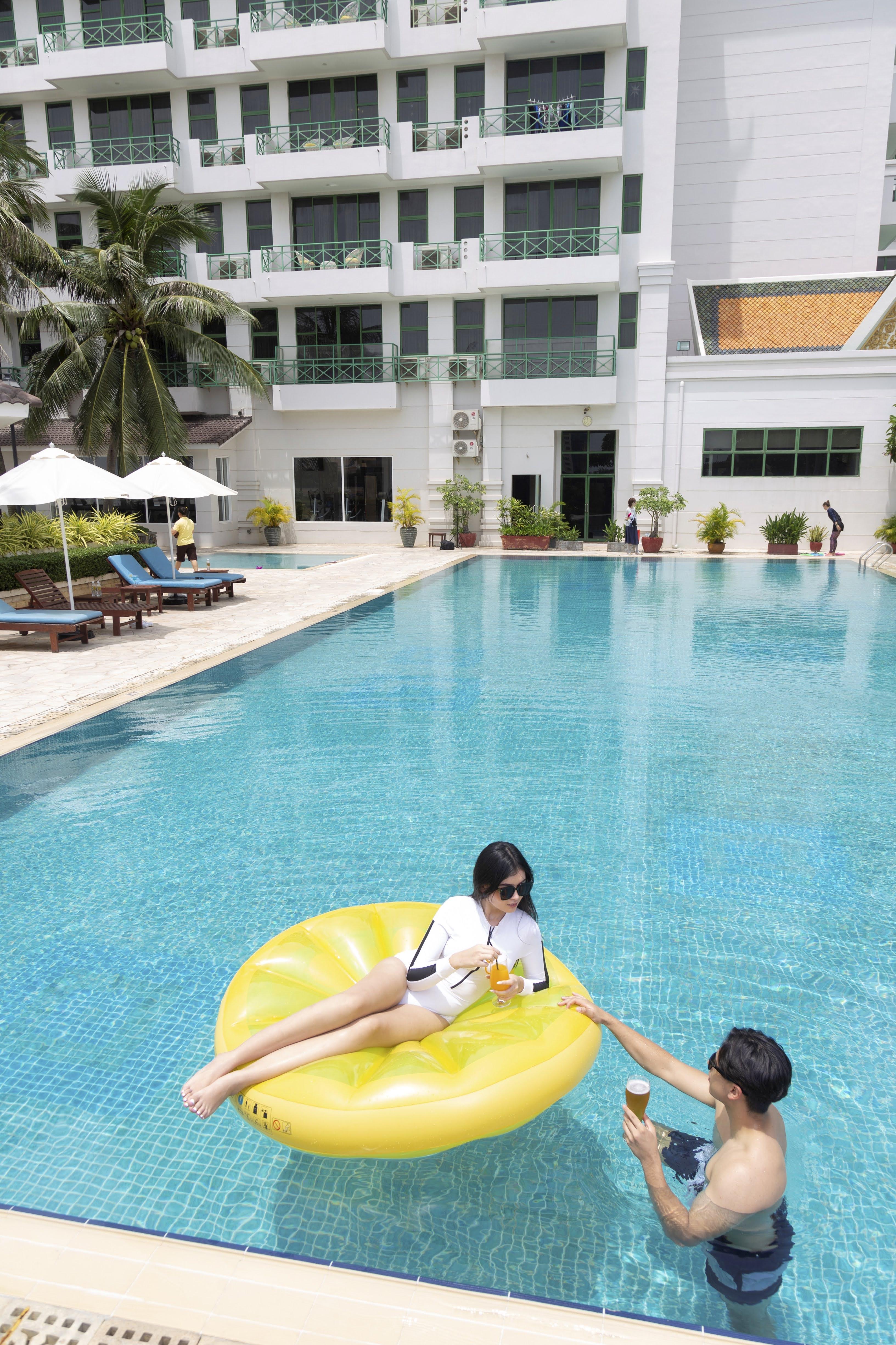 Himawari Hotel Apartments Phnom Penh Eksteriør bilde