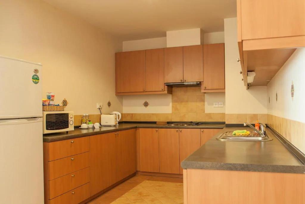 Himawari Hotel Apartments Phnom Penh Eksteriør bilde