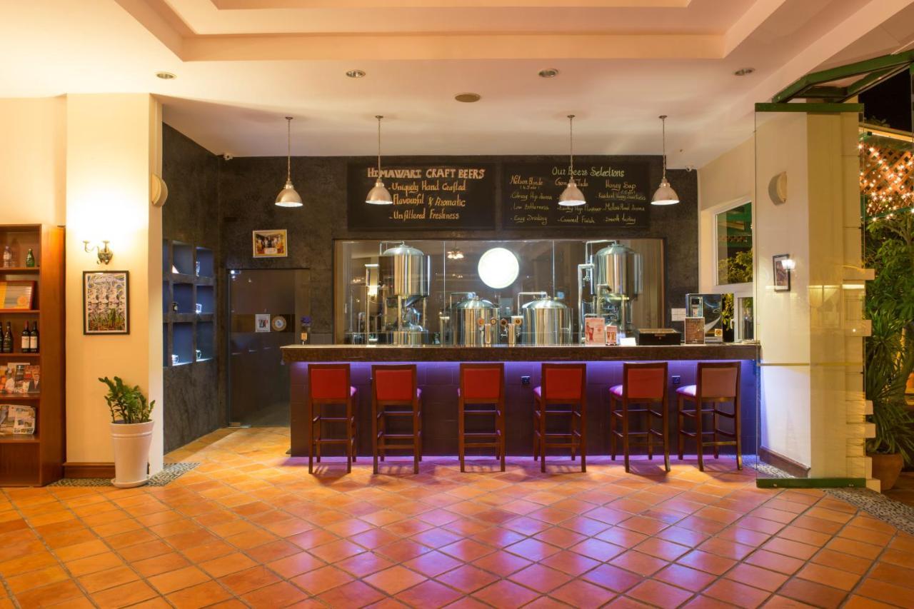 Himawari Hotel Apartments Phnom Penh Eksteriør bilde